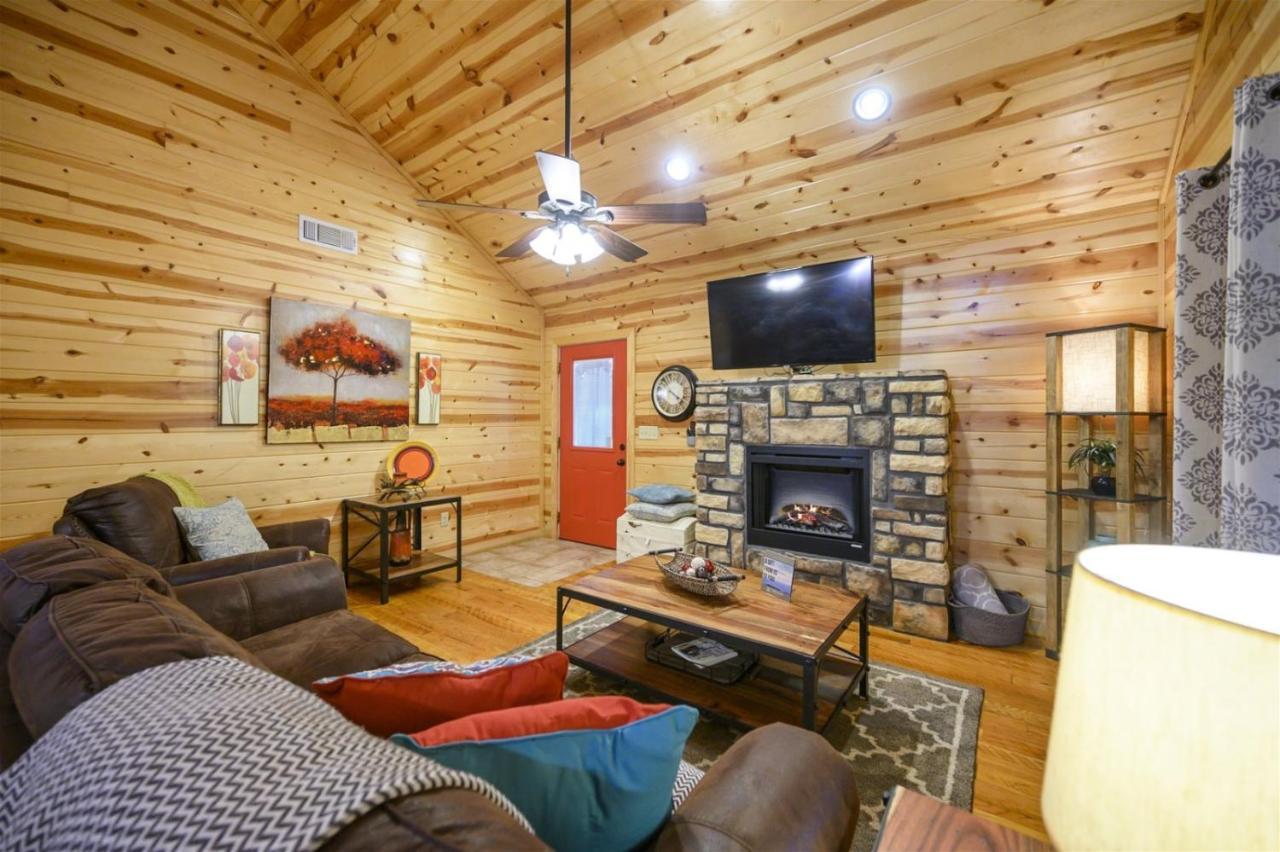 Shear Pleasure Broken Bow Exterior foto