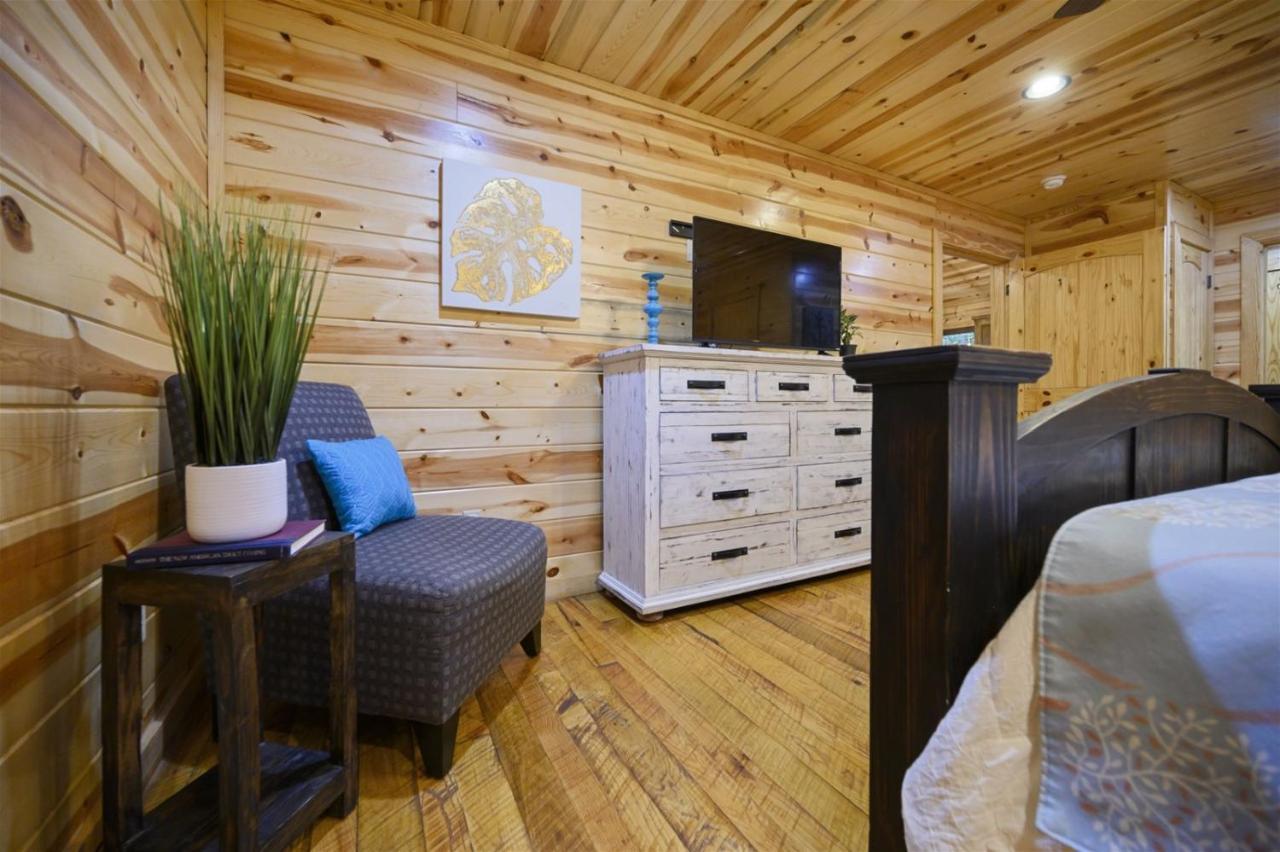 Shear Pleasure Broken Bow Exterior foto
